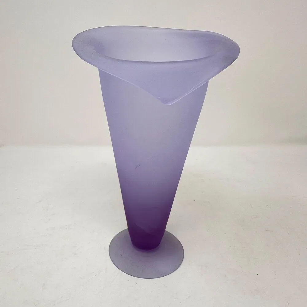 Vintage Frosted Satin Glass Purple Jack in the Pulpit Vase Lavender 7.5